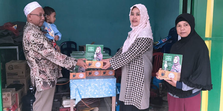 Edukasi Hingga Pembagian Sanitizer Upaya Muslimat NU Kabupaten Malang Cegah COVID-19