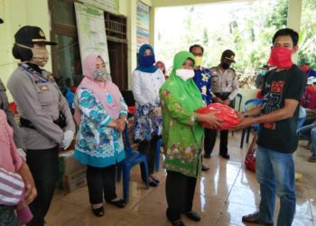 PC Muslimat NU Kepahiang Bantuan Korban Banjir Di Desa Air Pesih