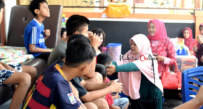YKM NU Tabanan Bagikan Sembako Dan Masker Gratis