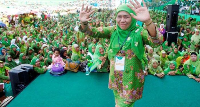 Ibu Khofifah,Pemimpin Perempuan Nasional Prestasi Internasional