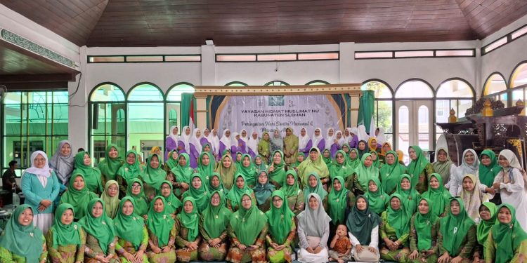 “Peringatan Hari Santri Nasional dan Manaqib Akbar 2025 Muslimat NU Kabupaten Sleman DIY