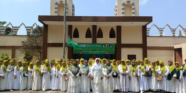 Manasik Haji dan Ziarah, diselenggarakan Yayasan Haji Muslimat NU (YHM NU) DKI Jakarta