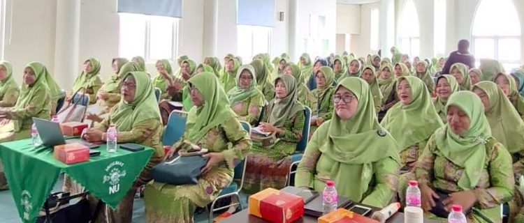 PC Muslimat NU Surabaya Gelar Penguatan Kapasitas Organisasi PAC, Perkuat Kepemimpinan dan Tata Kelola Organisasi